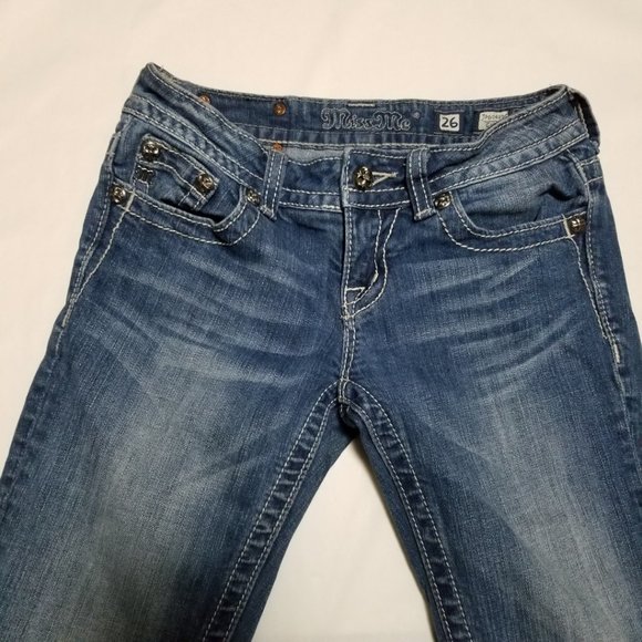 Miss Me Low Rise Capri Jeans Studded Fleur de Lis - Picture 5 of 7